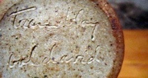 Tremblay incised signature "tremblay val david". Posted by collectoboce.