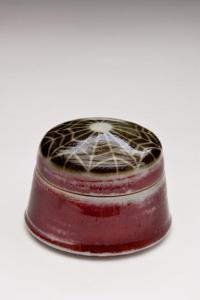 Copper Red Jewel Box, 1978. Porcelain, coloured slip, transparent glaze fired to Cone 10 in reduction. 6 x 7.5cm. Photo: Chris Myhr.