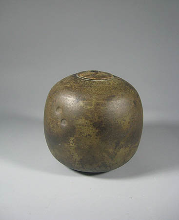 Tom Smith. Fat "Squared" Pot, nd. 20.3 hl x 20.3 w cm. Terra sigillata with salt and copper sulphate. gallery78.com