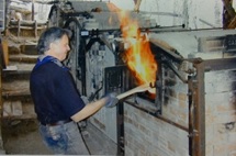 John Chalke backs off from his wood kiln as volatile gases ignite with fresh air during a workshop at his studio in Calgary. Page: 104 Ceramics Monthly Volume: 52 Issue: 4 Issue Date: 04/04
