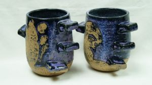 A- M Tremblay. Two Mugs with Lug Handles. Undated. AntiquePromotion des Antiquités du Québec. Photo : collectoboce