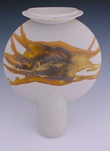 Robin Hopper. Disc Vase.
