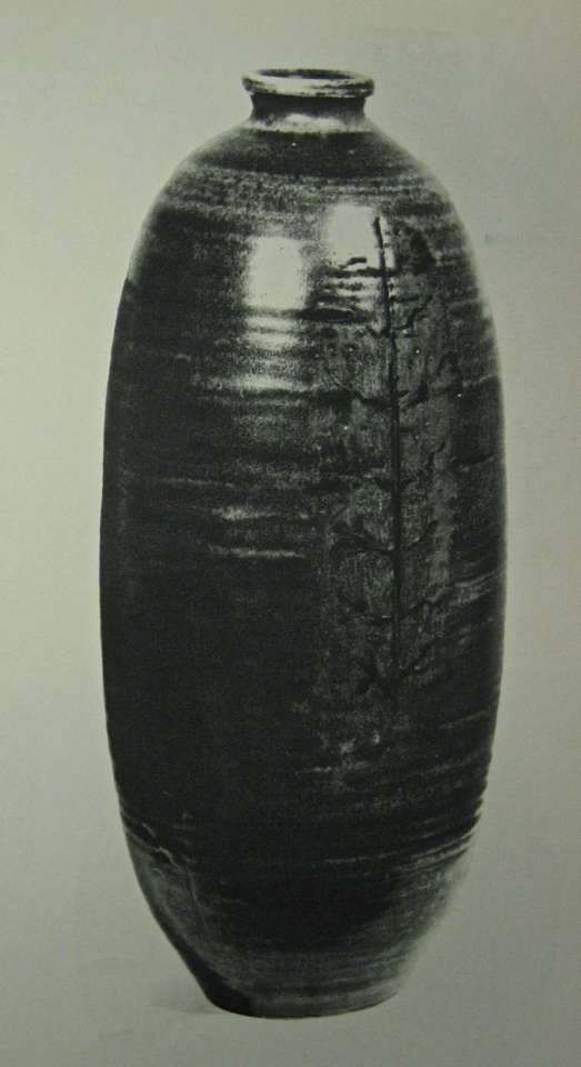 7. Thomas Kakinuma, Vase, 1957. Grand Award Winner, Stoneware, Canadian Pavilion, Brussels World’s Fair, 1958 Image The Clay Products News and Ceramic Record, #4 April 1957.