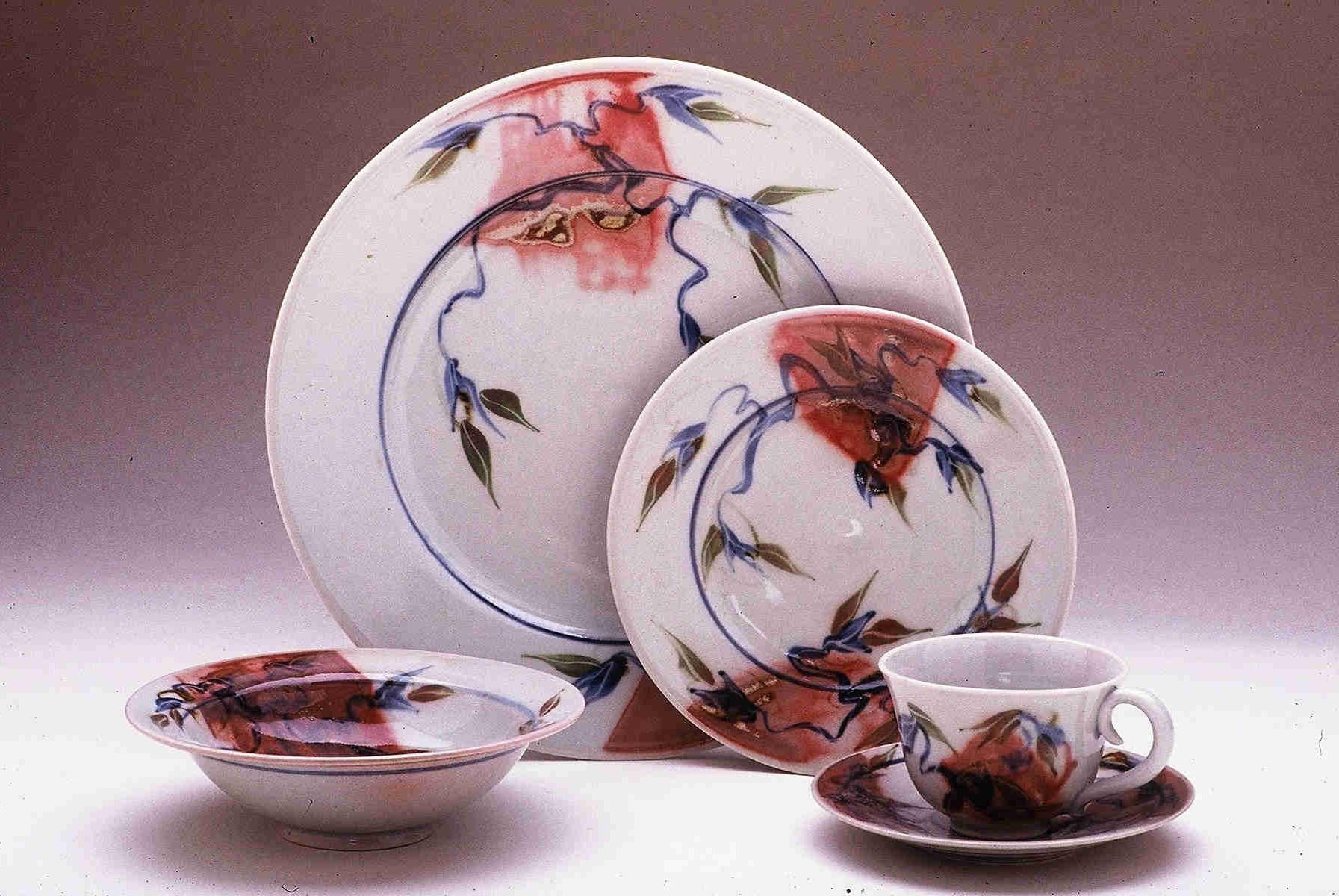 Valerie Metcalfe. Porcelain Dinner set. . c. 1983. Dinner plate 30.5 cm, side plate 20.3 cm, bowl 17.8 cm, cup 7.6 x 7.6 cm, saucer 12.7cm.