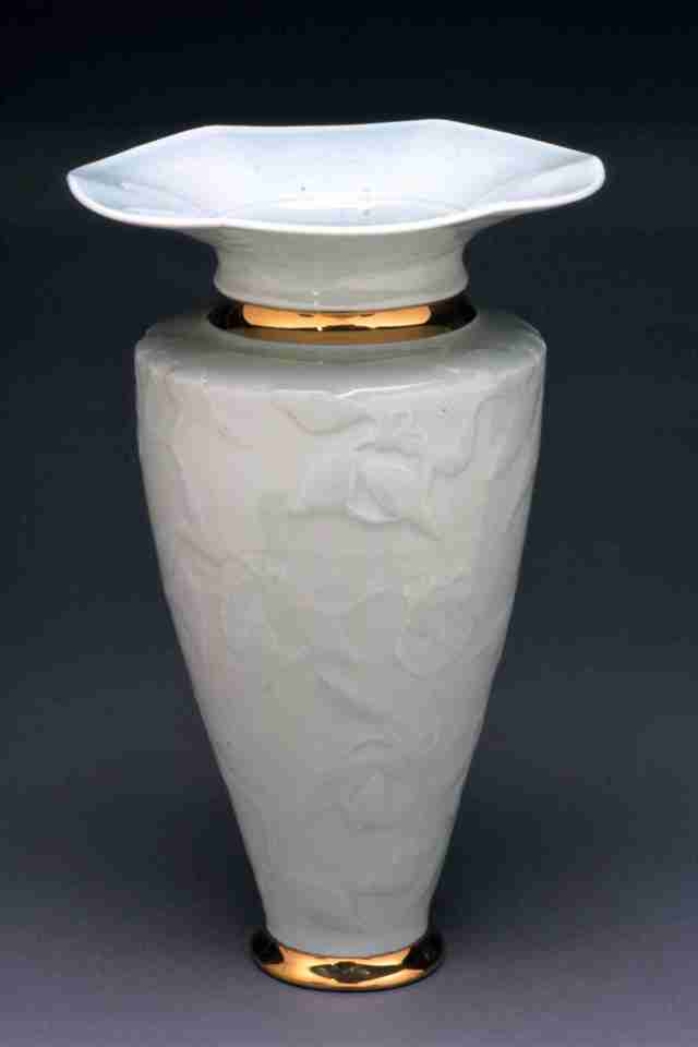 Valerie Metcalfe. 2003. White and gold vase. Porcelain, gold lustre. 30.5 cm h.