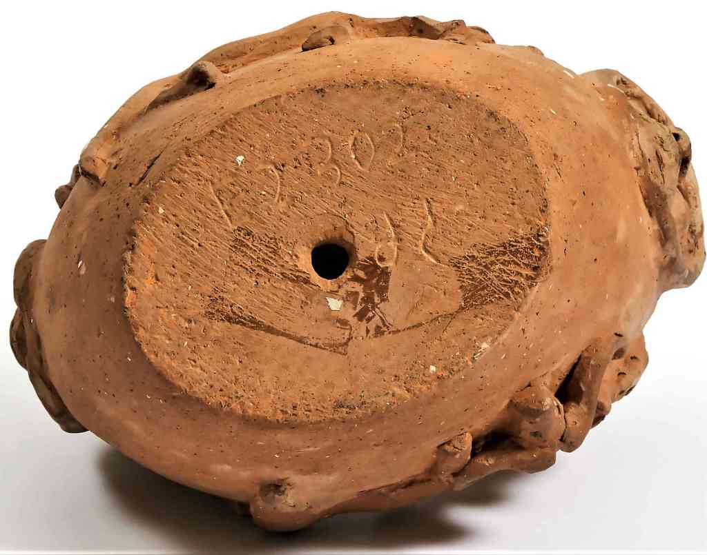 Pie Kukshout Signature on composition base. Photo: Waddingtons.