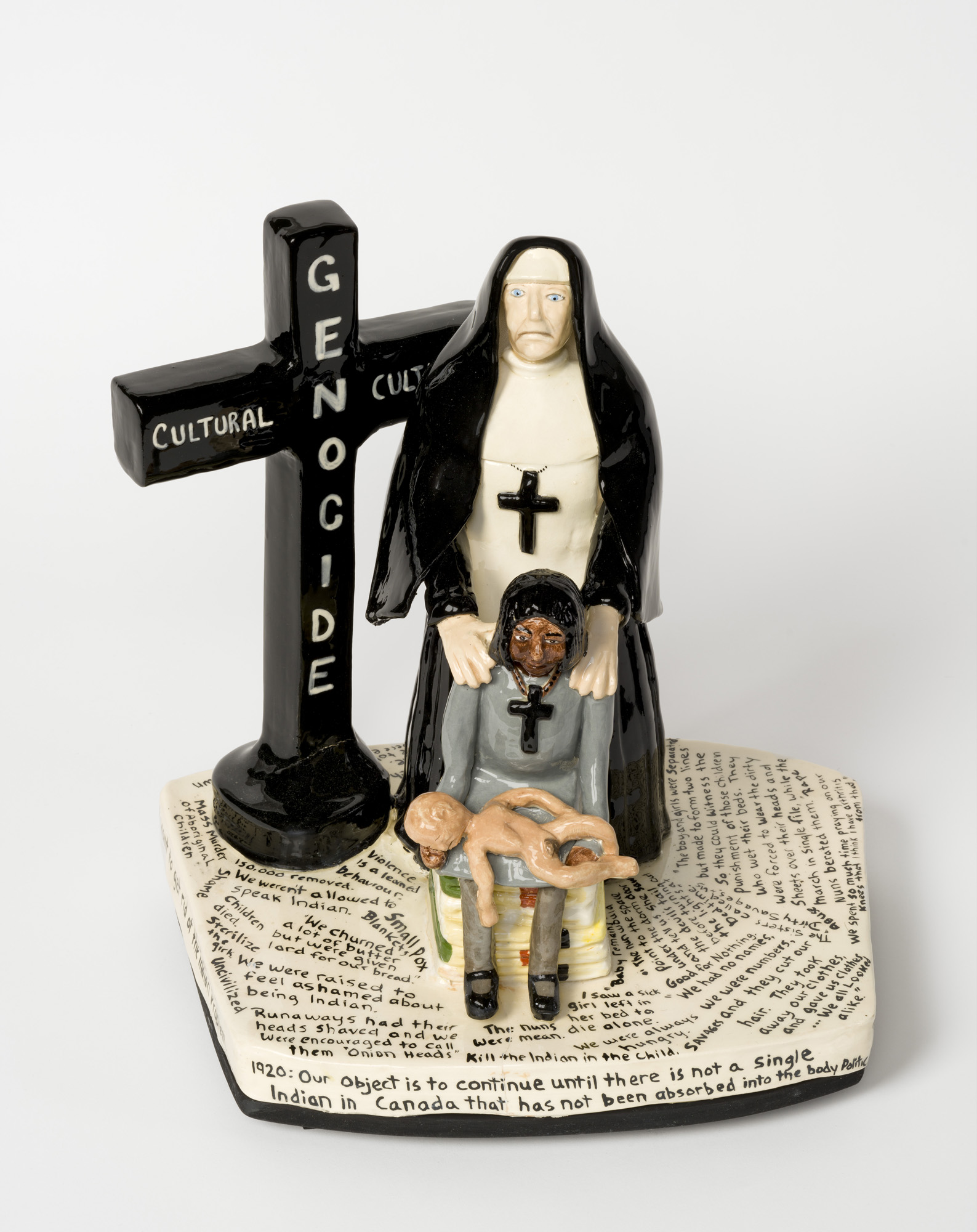 Judy Chartrand. It Was a White Problem, 2017, ceramic with wood base, 35 x 35 x 25.5 cm, Rennie Collection. Photo: Blaine Campbell.